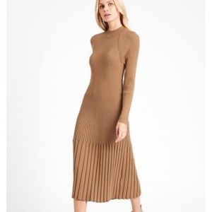 Banana Republic Mockneck Midi Sweater Dress NWT - Size Small  - Camel/Tan Color